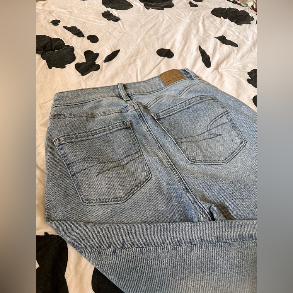 American Eagle Straight Mom Jean